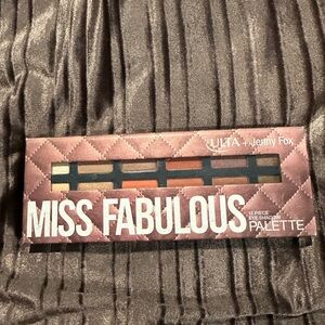 Ulta eyeshadow palette in good condition